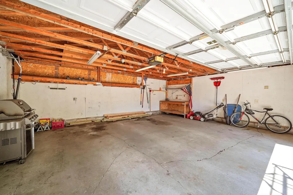 1525 Asbury St, Saint Paul, MN 55108