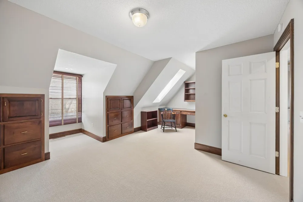 6565 Cherokee Trail W, Eden Prairie, MN 55344