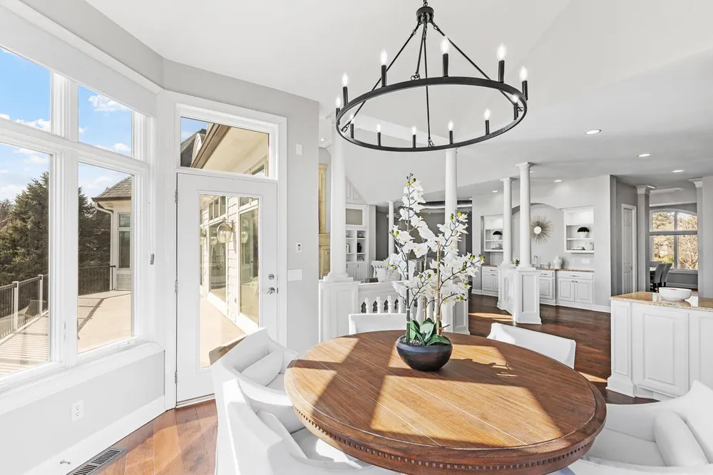 18355 Nicklaus Way, Eden Prairie, MN 55347