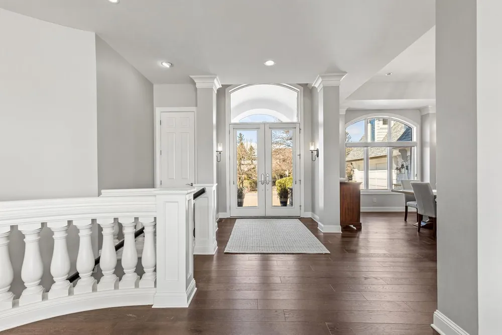 18355 Nicklaus Way, Eden Prairie, MN 55347