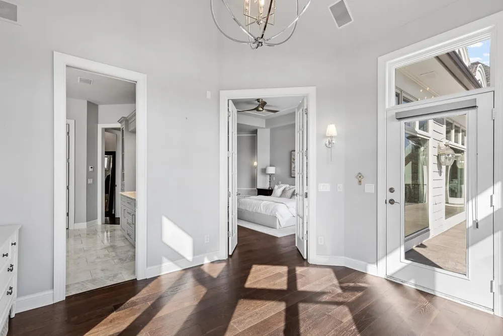 18355 Nicklaus Way, Eden Prairie, MN 55347