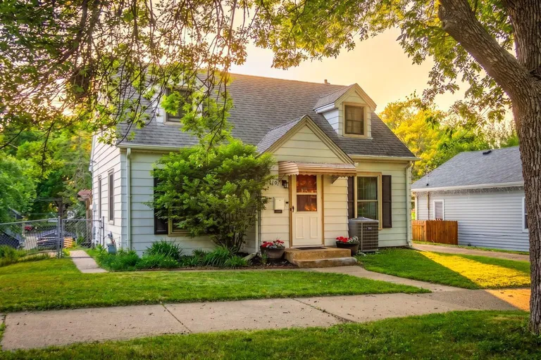 1101 Humboldt Ave, West St Paul, MN 55118