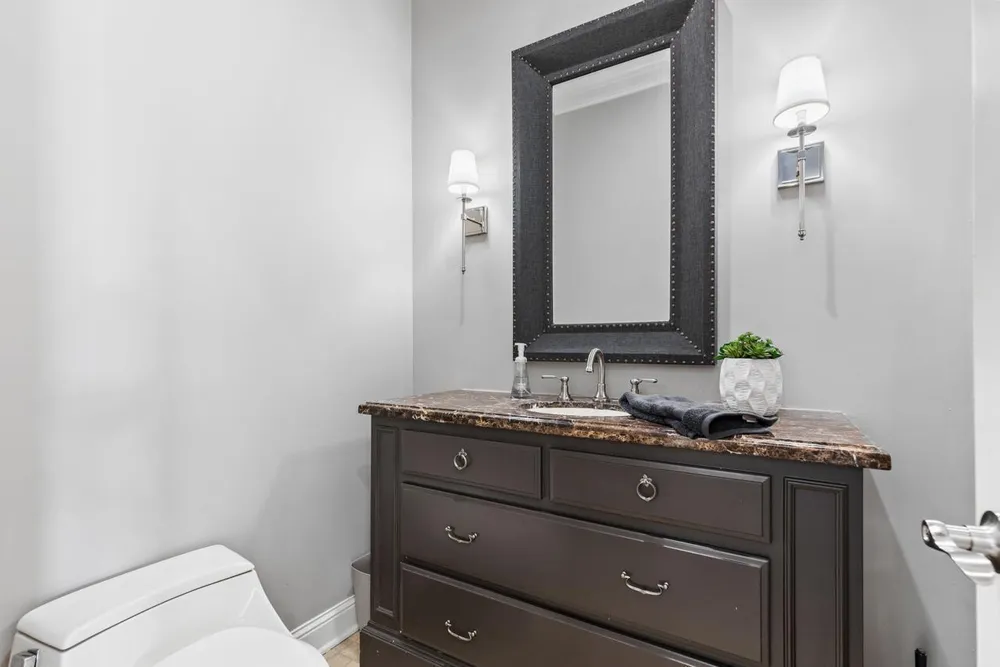 18355 Nicklaus Way, Eden Prairie, MN 55347