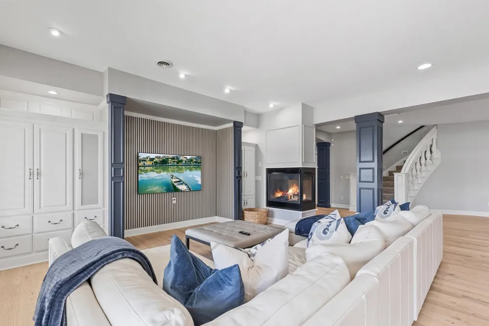 18355 Nicklaus Way, Eden Prairie, MN 55347