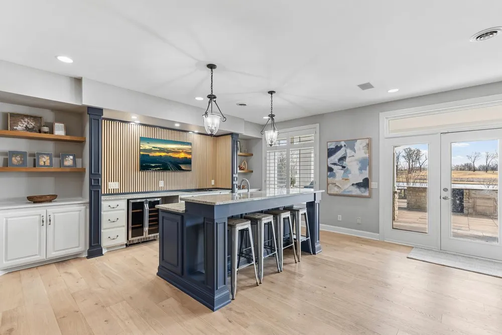 18355 Nicklaus Way, Eden Prairie, MN 55347