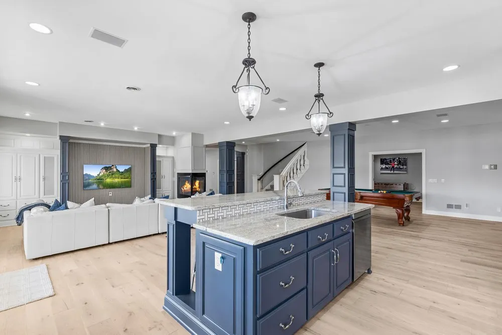 18355 Nicklaus Way, Eden Prairie, MN 55347