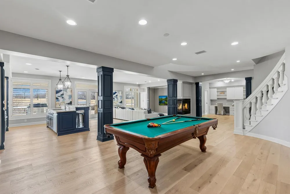 18355 Nicklaus Way, Eden Prairie, MN 55347