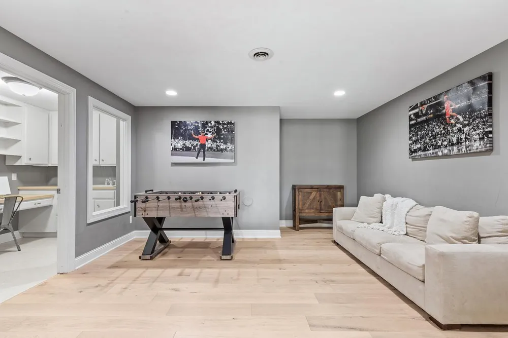 18355 Nicklaus Way, Eden Prairie, MN 55347