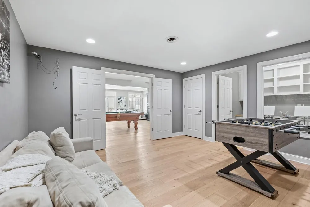 18355 Nicklaus Way, Eden Prairie, MN 55347