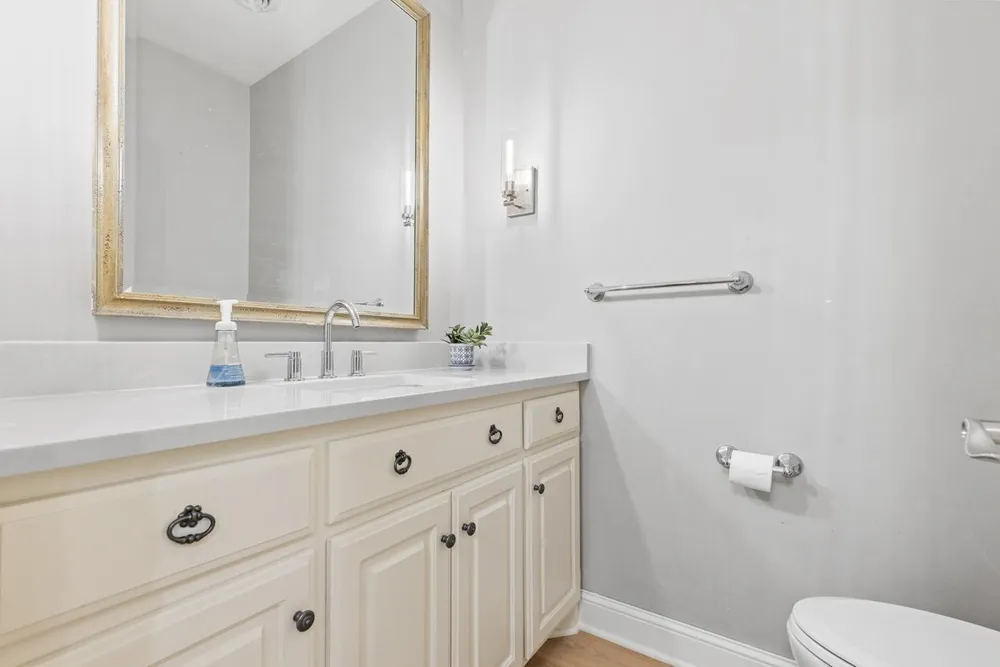 18355 Nicklaus Way, Eden Prairie, MN 55347