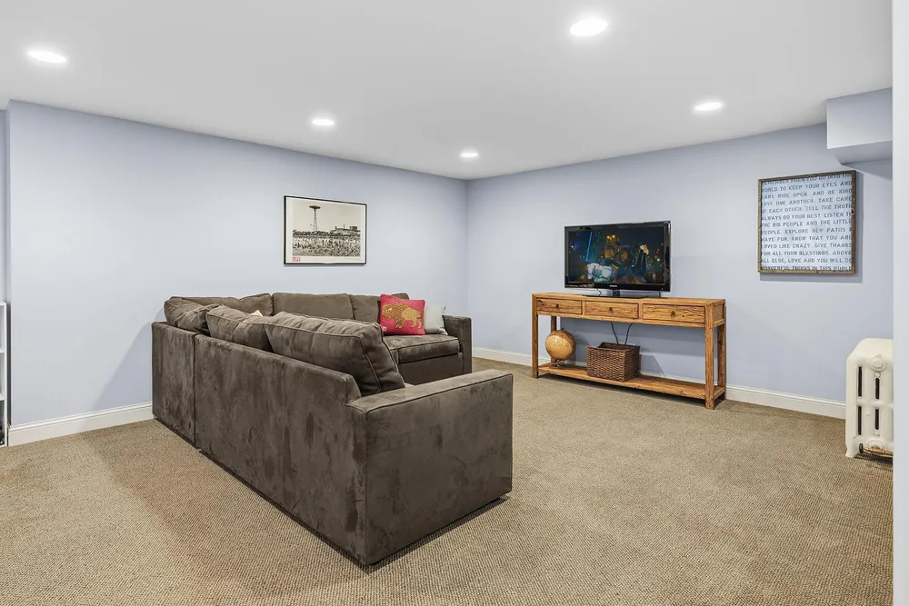 5025 Colfax Ave S, Minneapolis, MN 55419