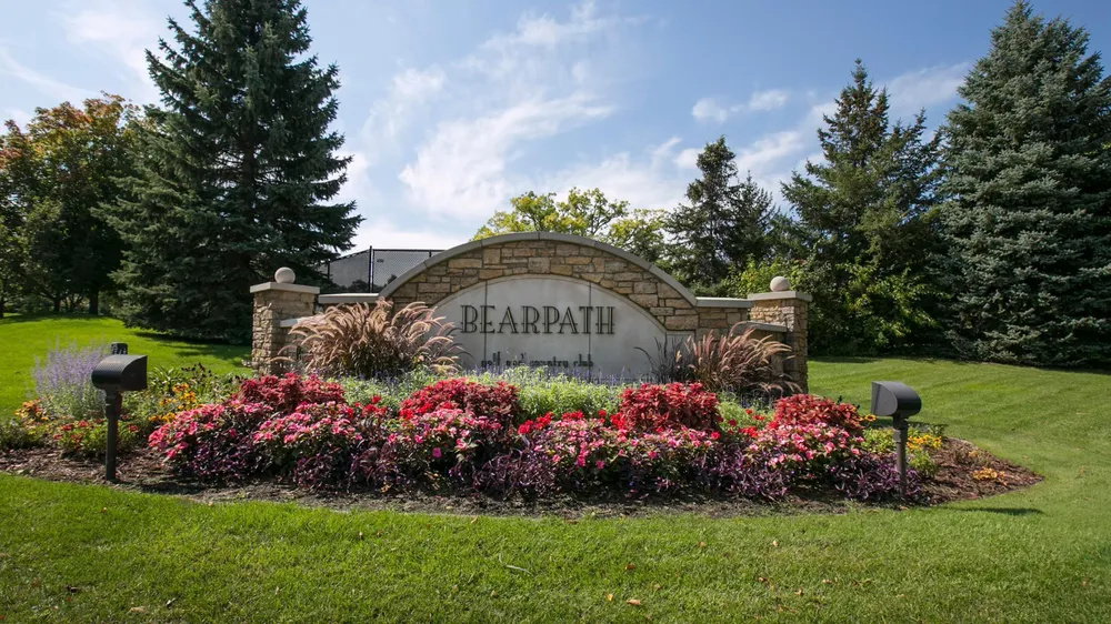 18355 Nicklaus Way, Eden Prairie, MN 55347