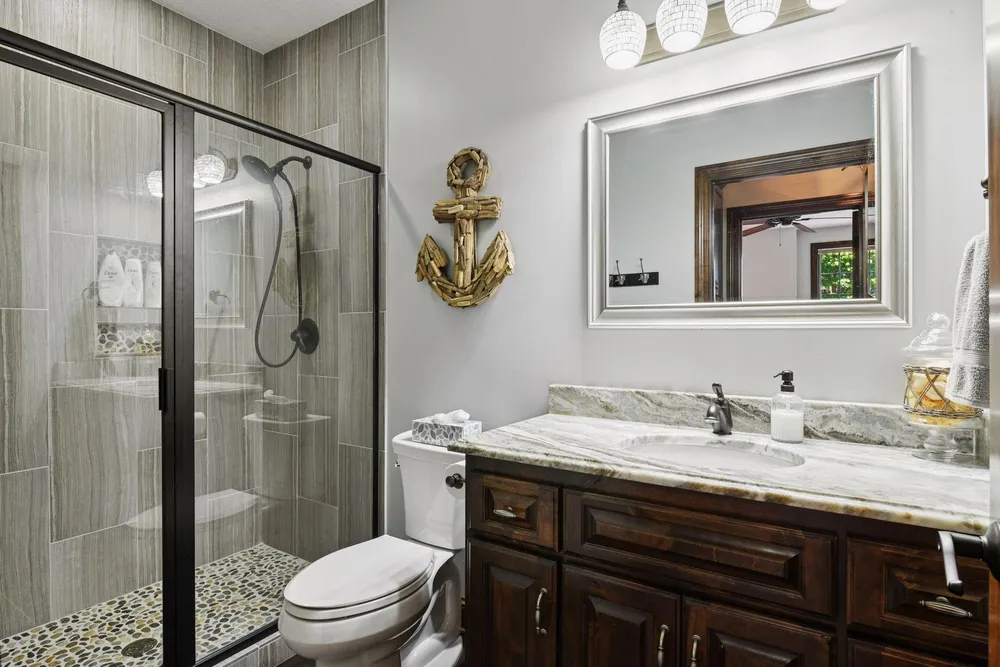 6930 Lake Harrison Circle, Chanhassen, MN 55317