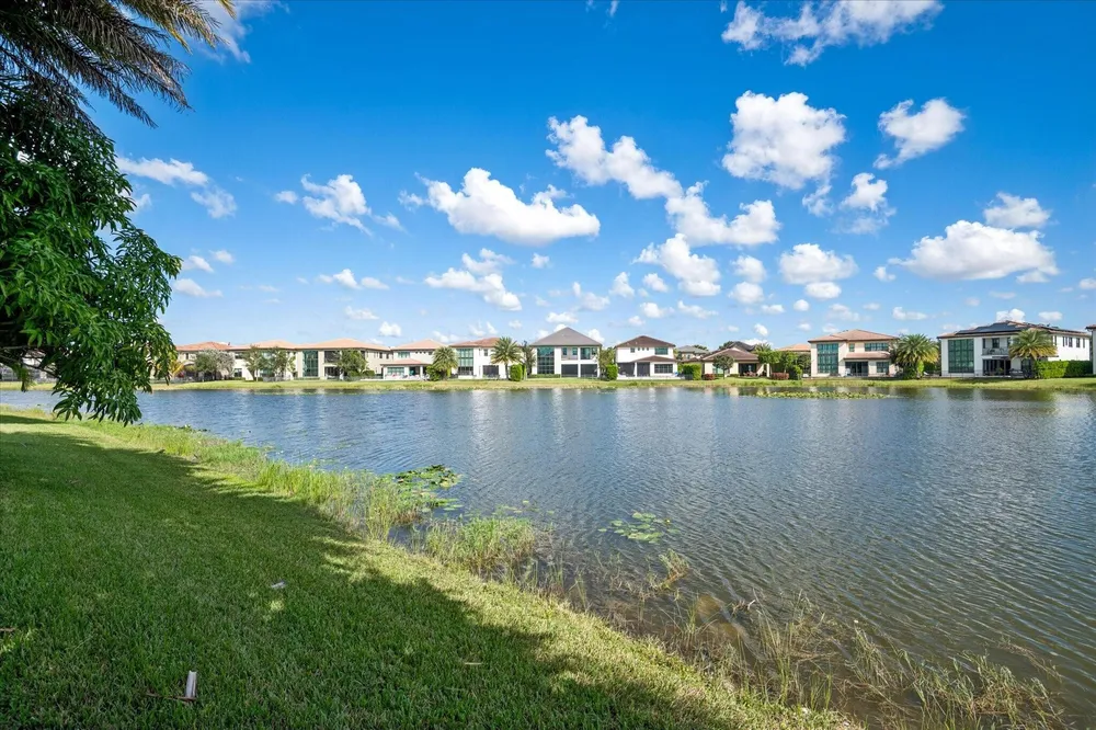 11515 Horizon Rd, Parkland, FL 33076