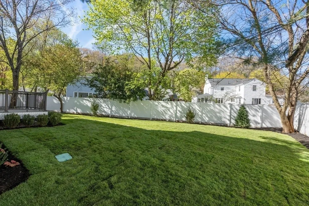 470 Quinobequin Rd, Newton, MA 02468