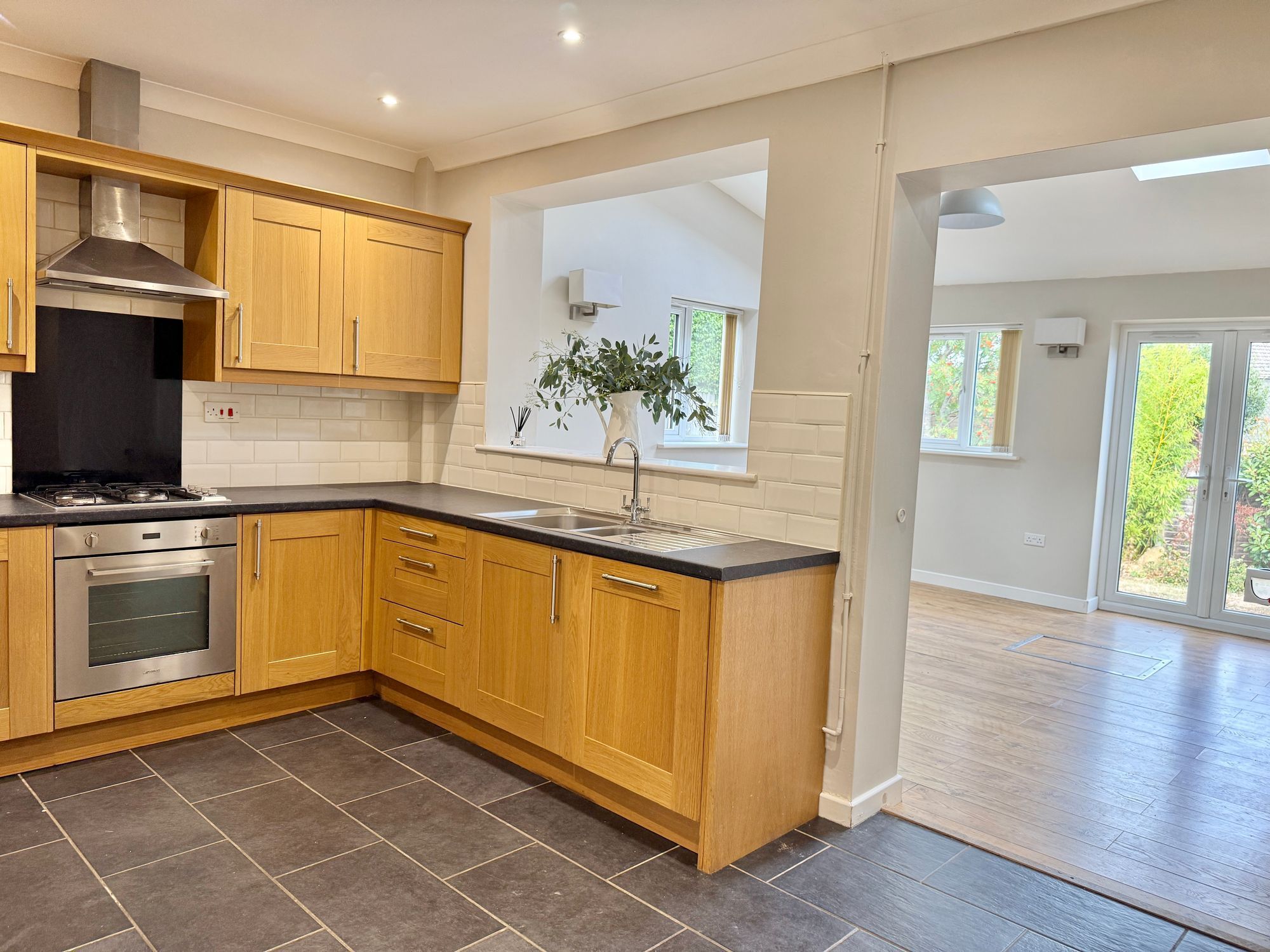 Claremont Drive, Taunton Image 9