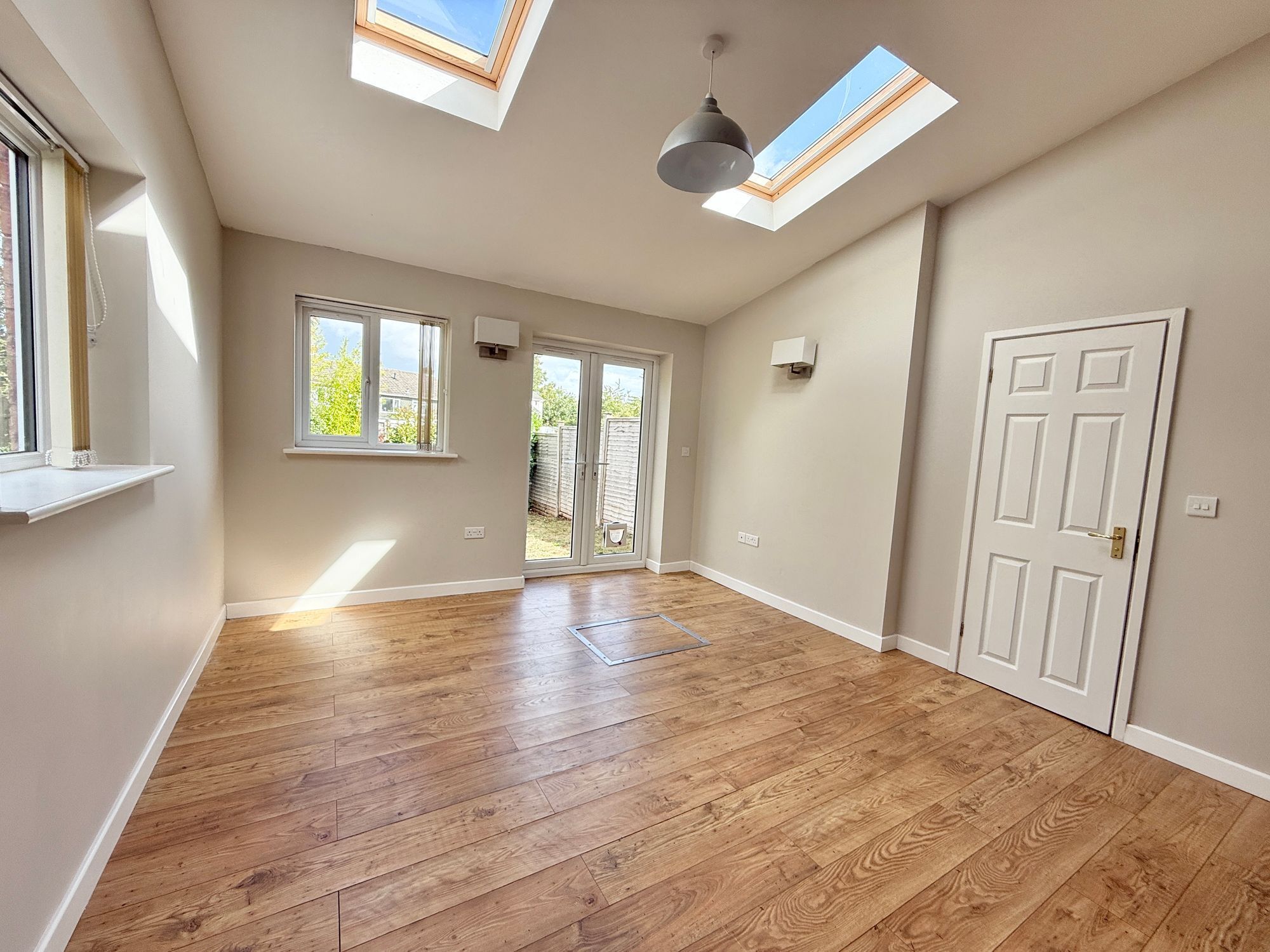 Claremont Drive, Taunton Image 10