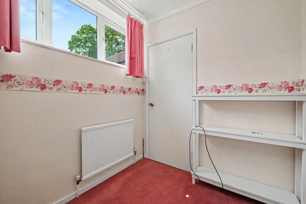 Property carousel item 28