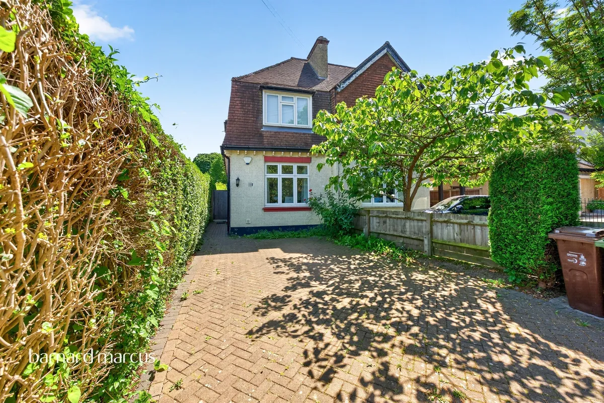 Boundary Road, Wallington