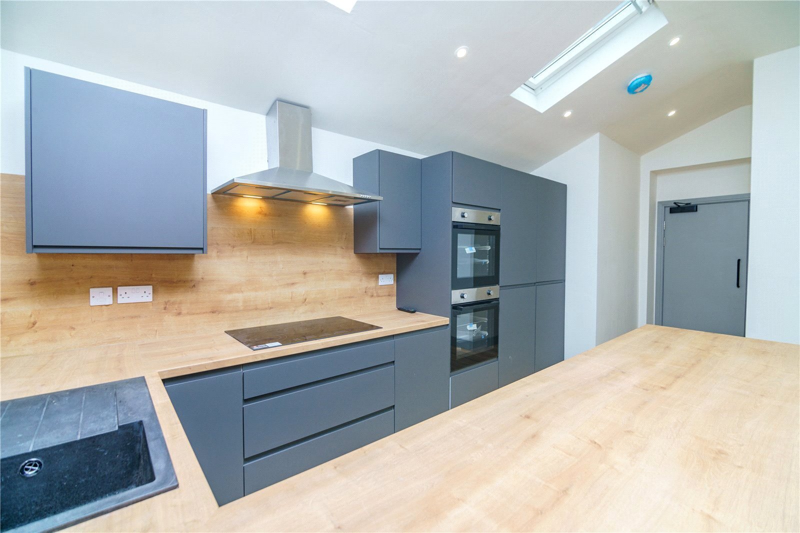30 Malvern Road, Huddersfield, HD4 Image 3