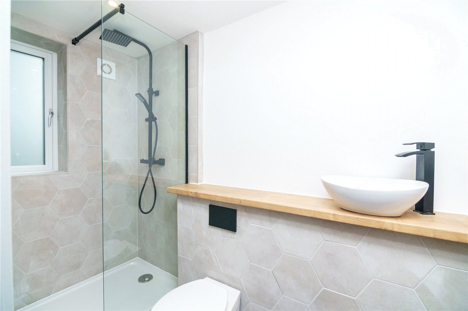 30 Malvern Road, Huddersfield, HD4 Image 17