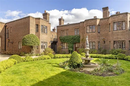 The Gateways, London, SW3
