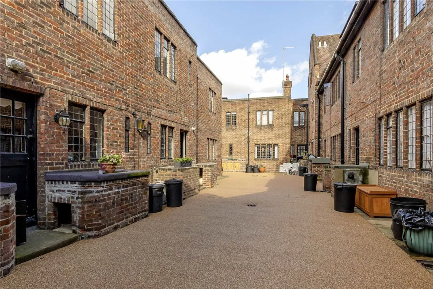 The Gateways, London, SW3 photo 8