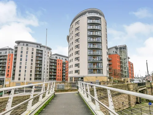Armouries Way, LEEDSphoto