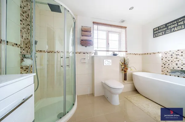 Mount Pleasant, Aspley Guise, MK17 photo 12