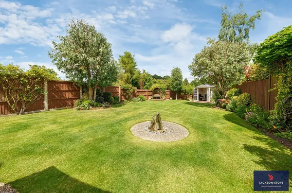 Mount Pleasant, Aspley Guise, MK17 photo 16