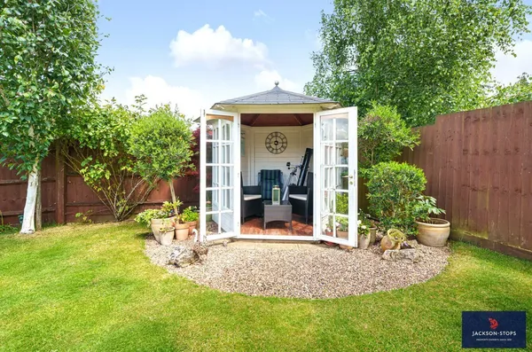 Mount Pleasant, Aspley Guise, MK17 photo 19