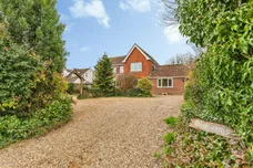 Low Road, Barrowby, Grantham