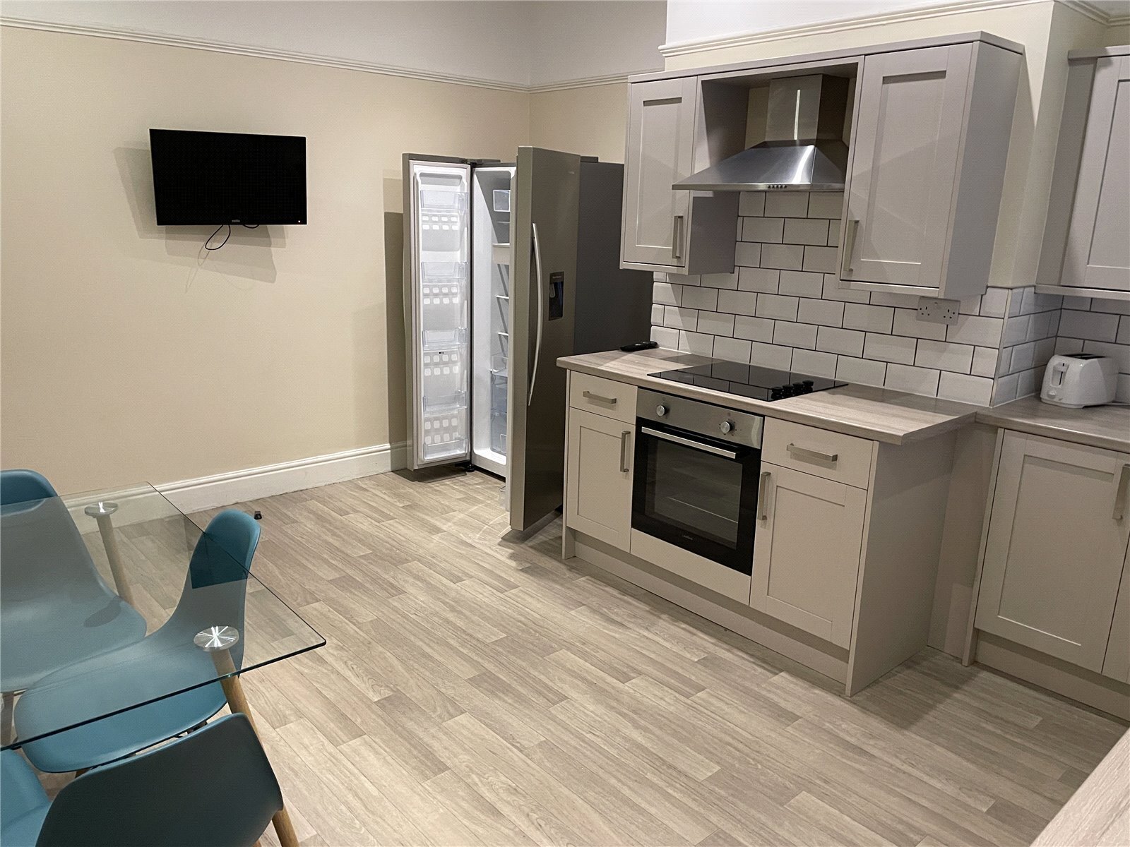 3 Woodthorpe Terrace, Huddersfield, HD1 Image 10