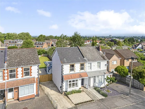 Old Bath Road, Leckhampton, GL53 photo 2