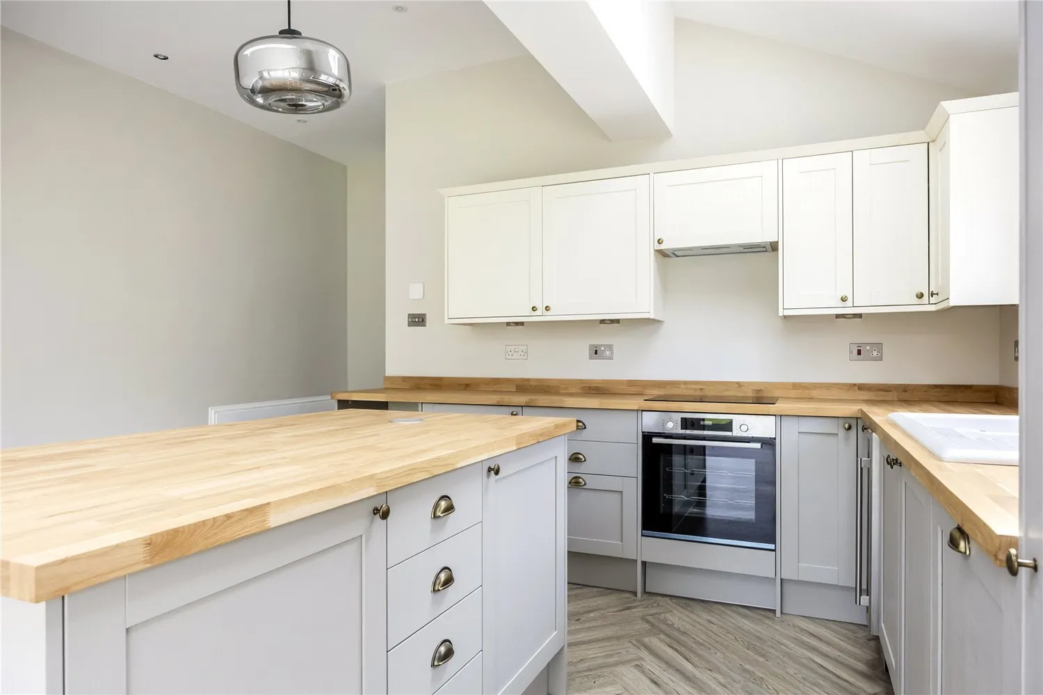 Old Bath Road, Leckhampton, GL53 photo 14