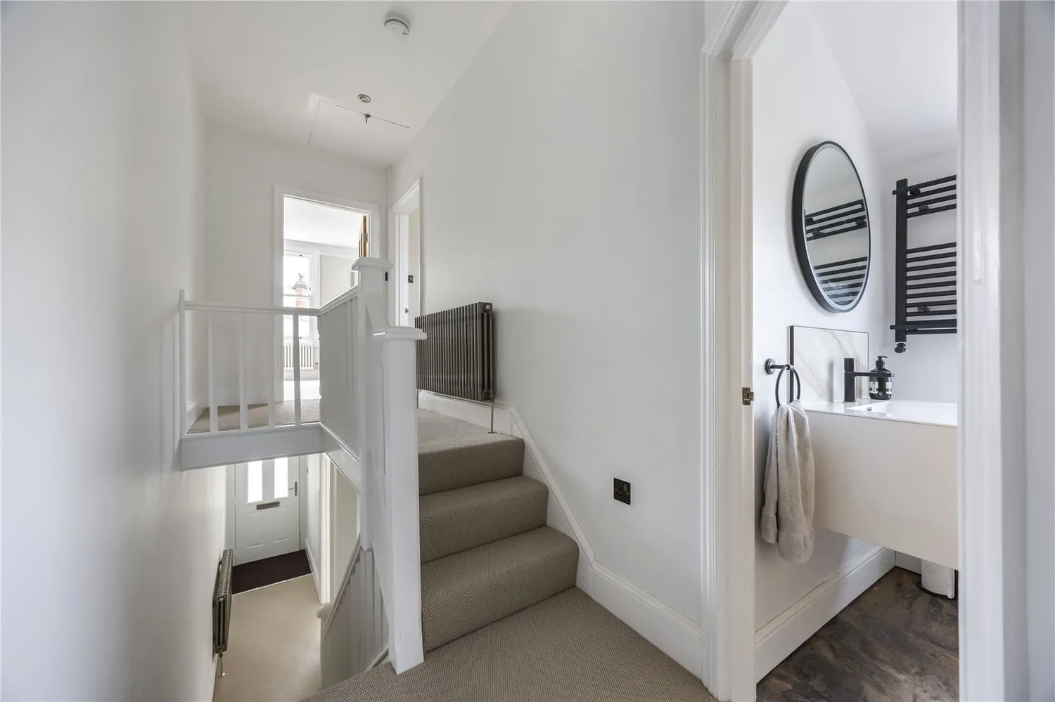 Old Bath Road, Leckhampton, GL53 photo 16