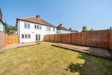 Court Avenue, Coulsdon, CR5 photo 10
