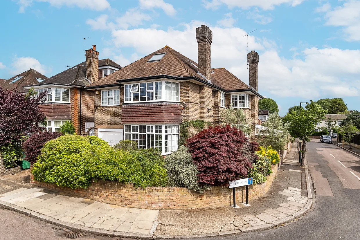 Stonehill Road, London, SW14 photo 1
