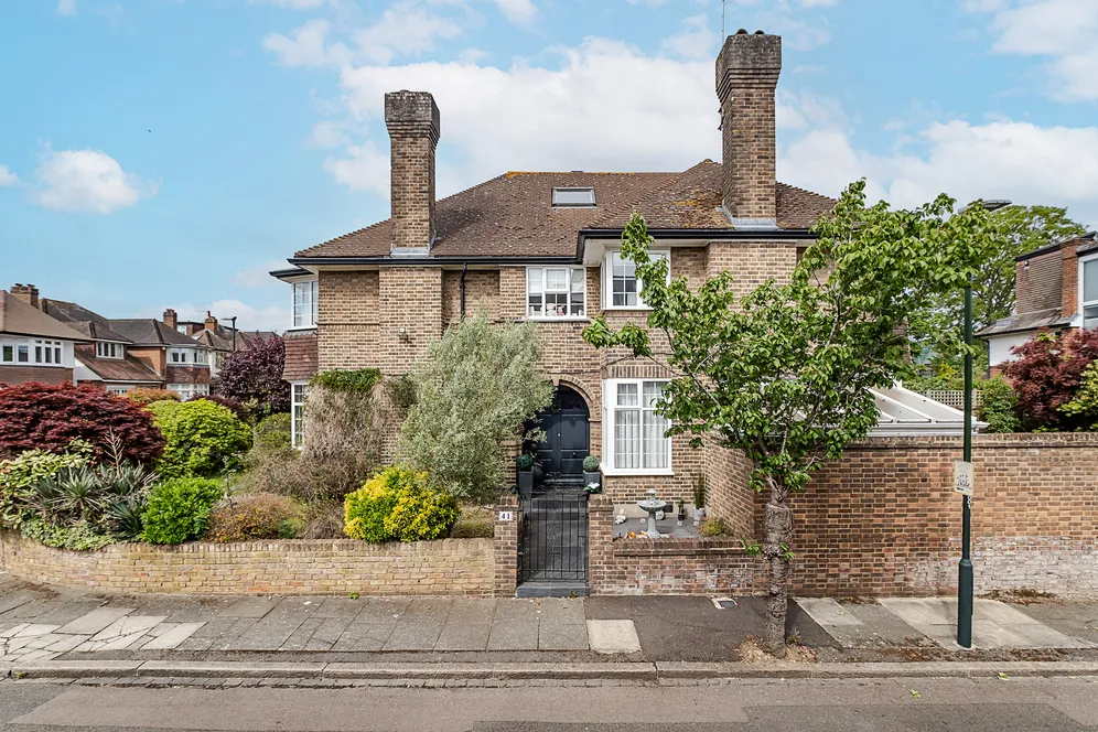 Stonehill Road, London, SW14 photo 2