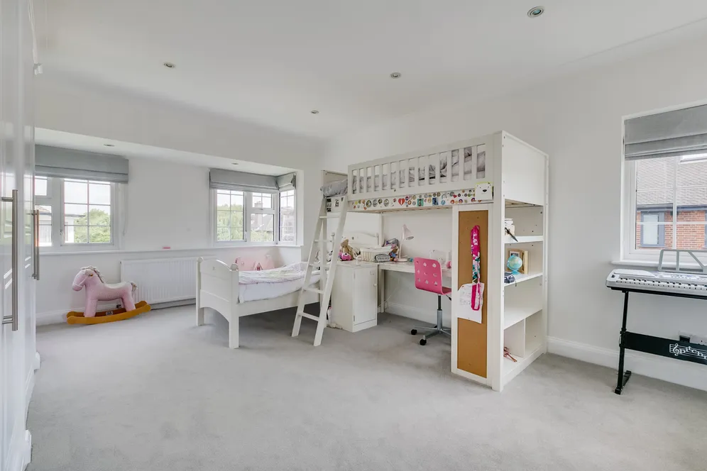 Stonehill Road, London, SW14 photo 8