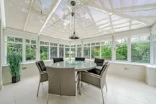 Parklands Close, Lower Bourne, Farnham, GU9 photo 9
