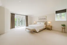 Parklands Close, Lower Bourne, Farnham, GU9 photo 13