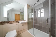 Parklands Close, Lower Bourne, Farnham, GU9 photo 14