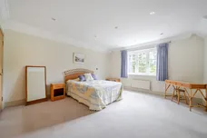 Parklands Close, Lower Bourne, Farnham, GU9 photo 15