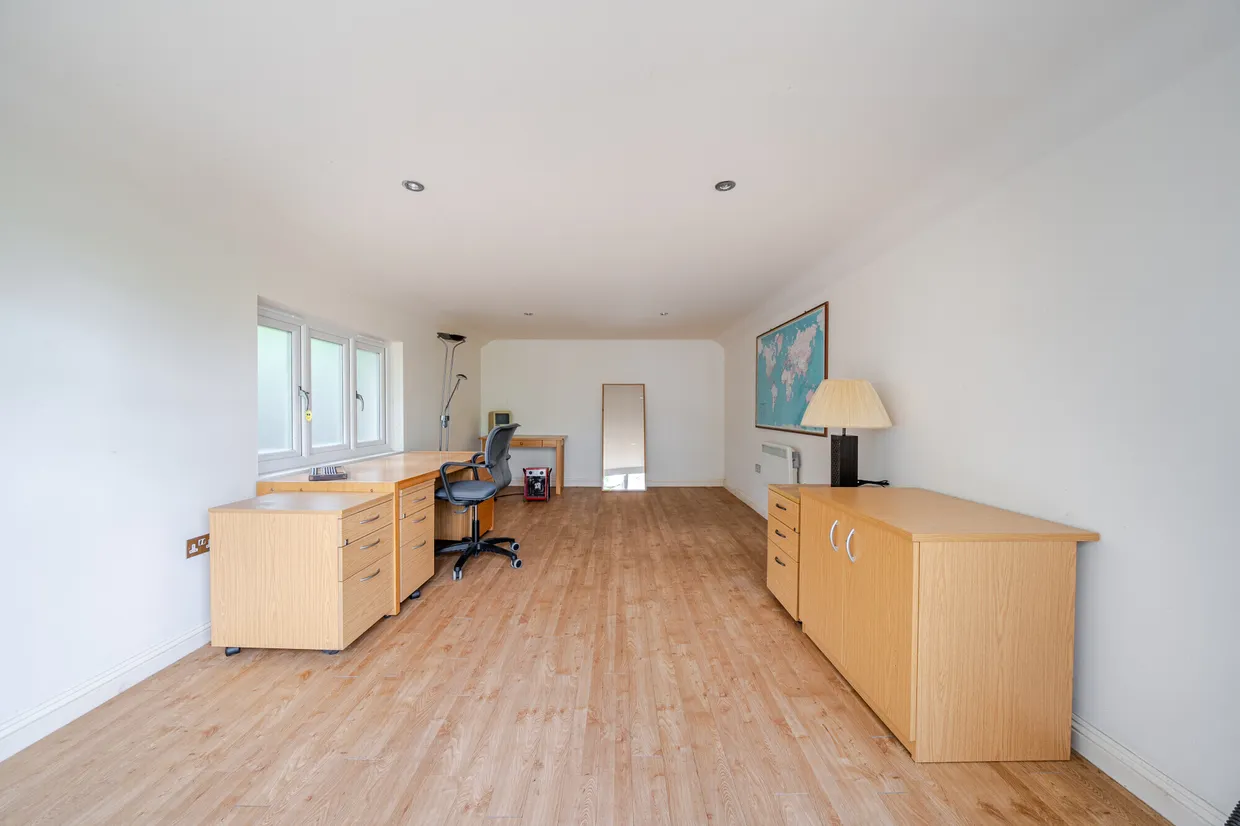 Parklands Close, Lower Bourne, Farnham, GU9 photo 19