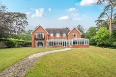 Parklands Close, Lower Bourne, Farnham, GU9 photo 23
