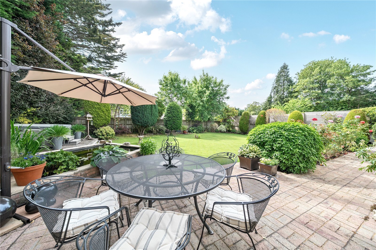Upper Chobham Road, Camberley, Surrey, GU15