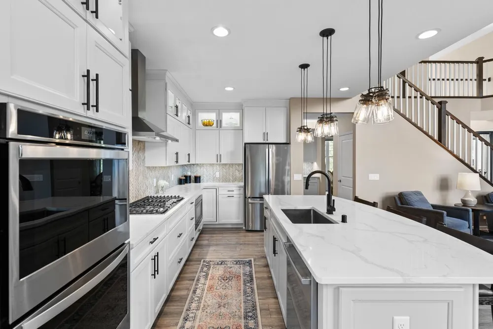 16920 Reeder Ridge, Eden Prairie, MN 55347