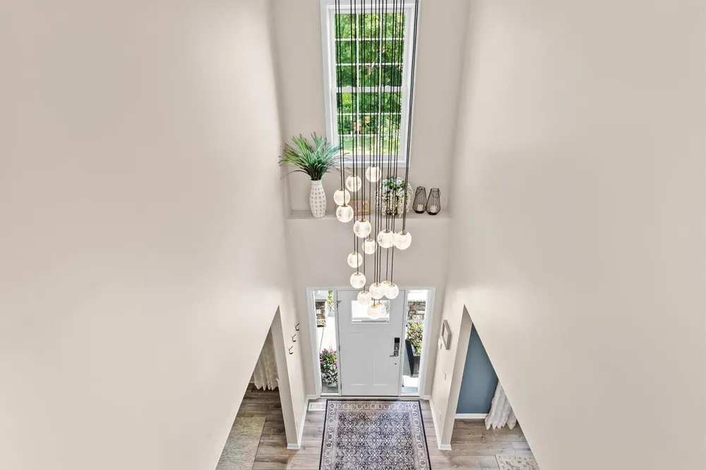 16920 Reeder Ridge, Eden Prairie, MN 55347
