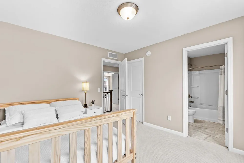 16920 Reeder Ridge, Eden Prairie, MN 55347